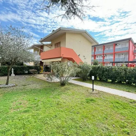 Spacious Flat With Private Garden Bibione