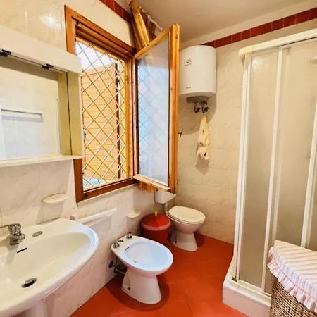 Spacious Flat With Private Garden