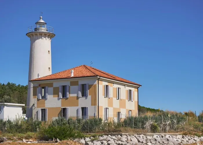 Spacious Flat With Private Garden Daire Bibione