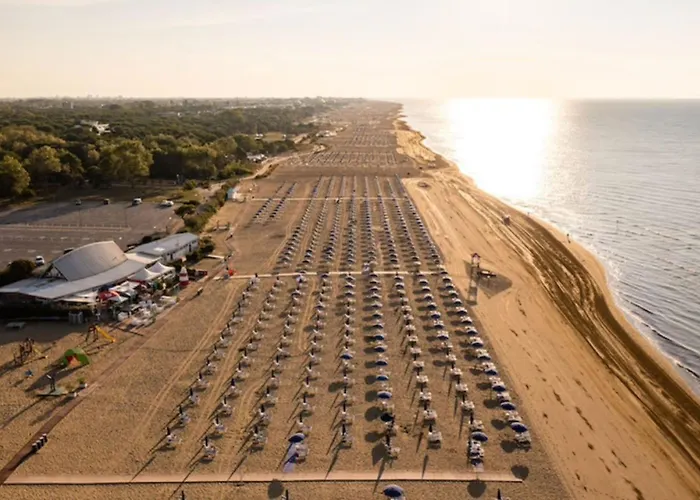 Spacious Flat With Private Garden Daire